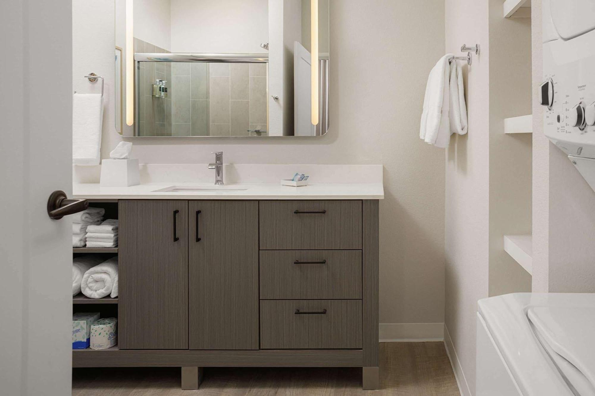Waterwalk Extended Stay By Wyndham Jacksonville Deerwood Pk Εξωτερικό φωτογραφία