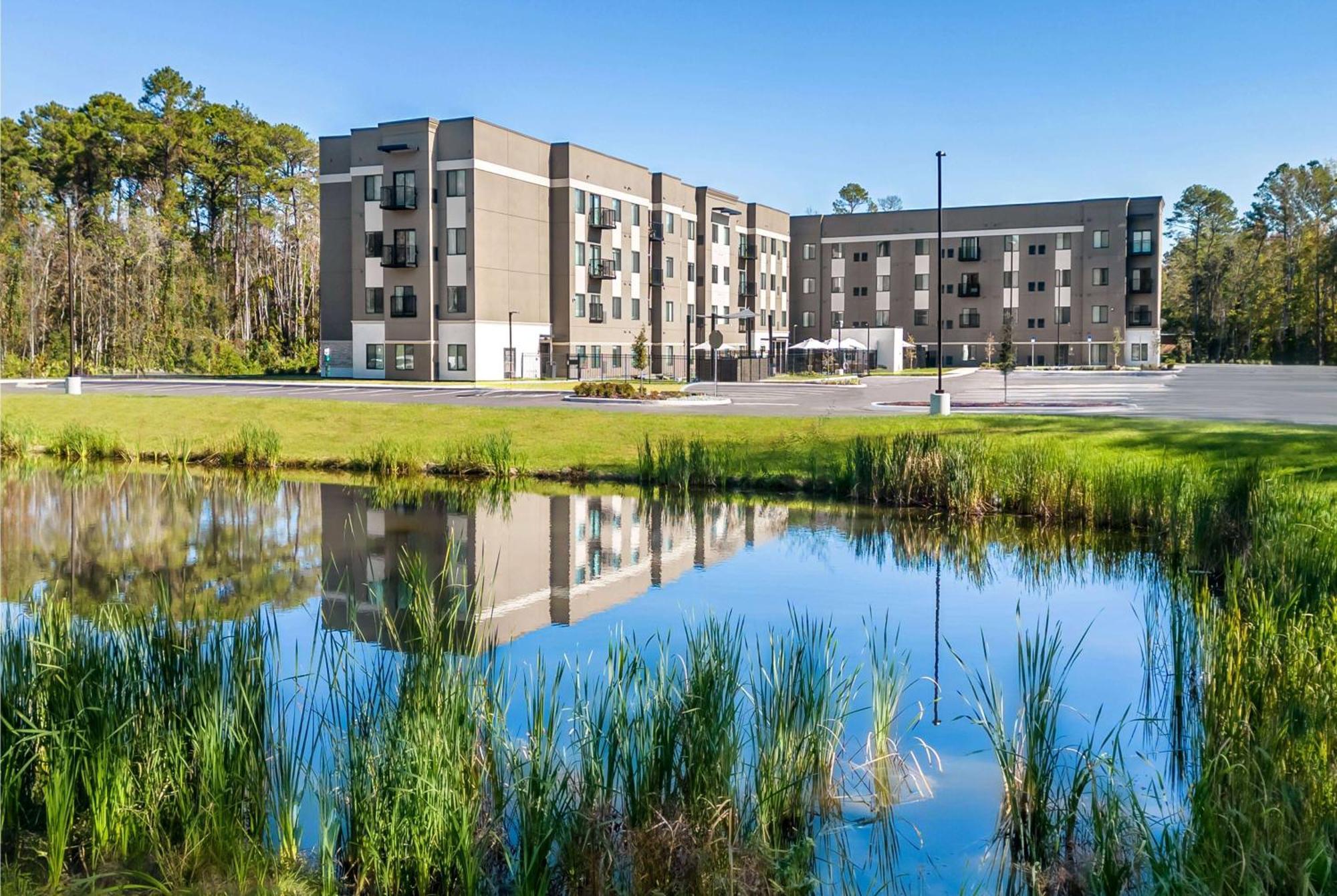 Waterwalk Extended Stay By Wyndham Jacksonville Deerwood Pk Εξωτερικό φωτογραφία