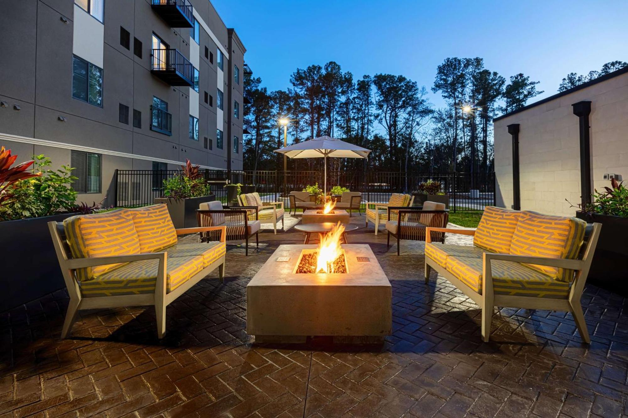 Waterwalk Extended Stay By Wyndham Jacksonville Deerwood Pk Εξωτερικό φωτογραφία